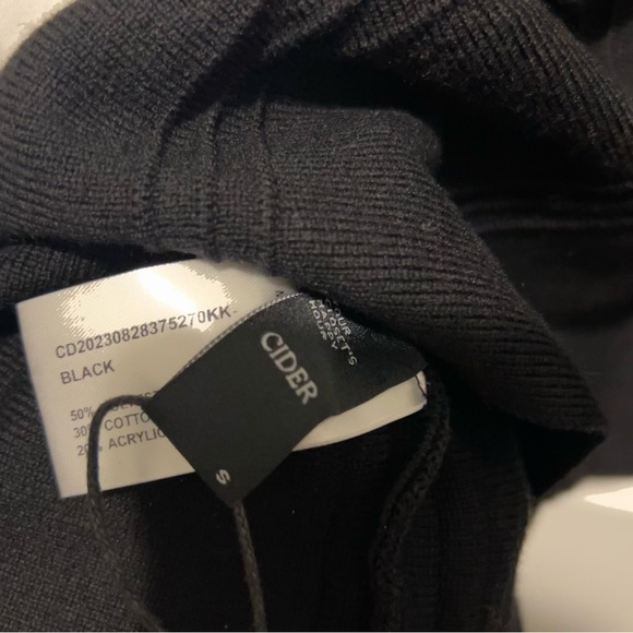 Cider Black Midi Knit Mermaid Dress - Picture 8 of 8